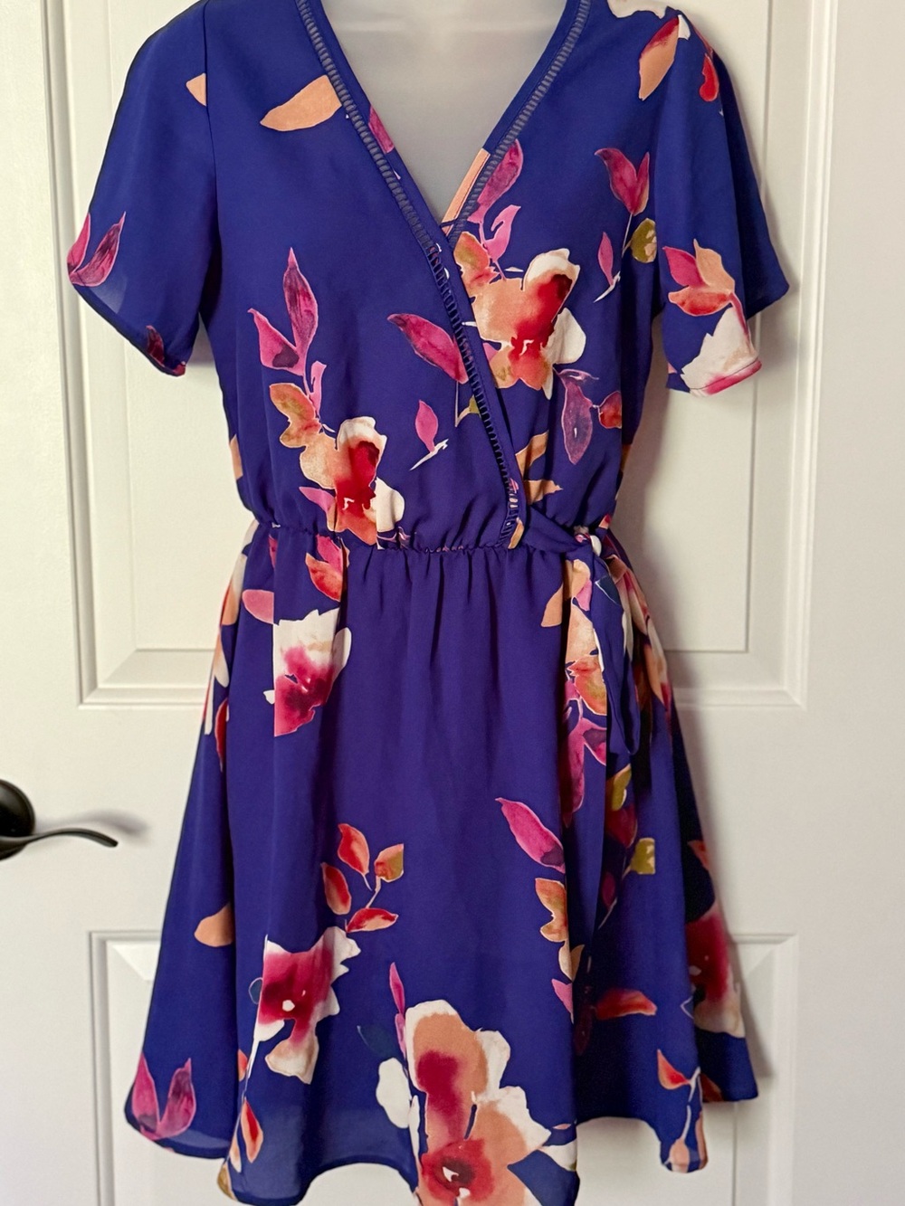 Sienna Sky Purple Floral Faux Wrap Midi Dress Small - Picture 2 of 8